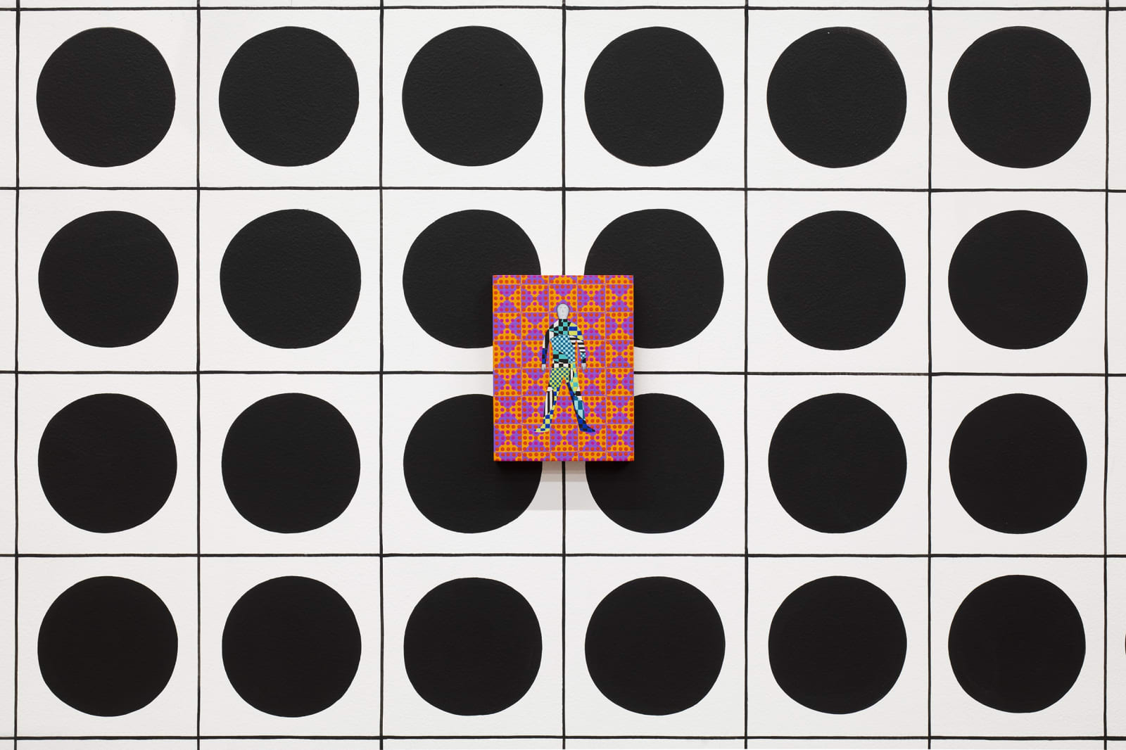 Installation view of Rodrigo Hernández, "El espejo", Museo Jumex, Mexico City, 2022.
