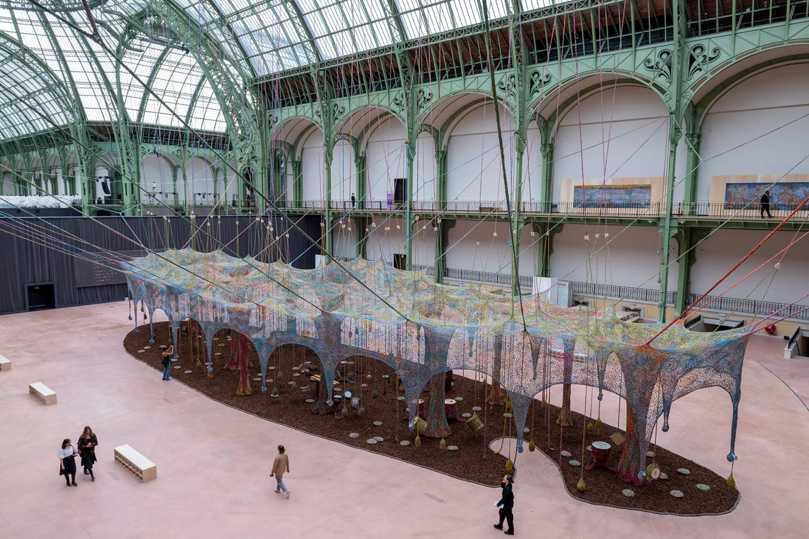 Ernesto Neto, Nosso Barco Tambor Terra (Our Boat Drum Earth),Grand Palais, Paris, 2025. © GrandPalaisRmn 2025 / Photo Didier Plowy