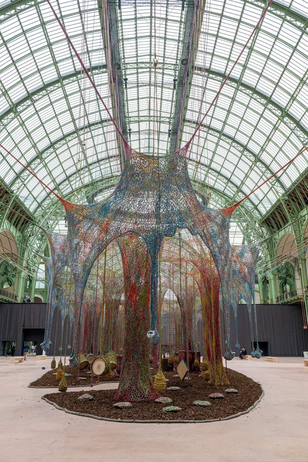 Ernesto Neto, Nosso Barco Tambor Terra (Our Boat Drum Earth),Grand Palais, Paris, 2025. © GrandPalaisRmn 2025 / Photo Didier Plowy