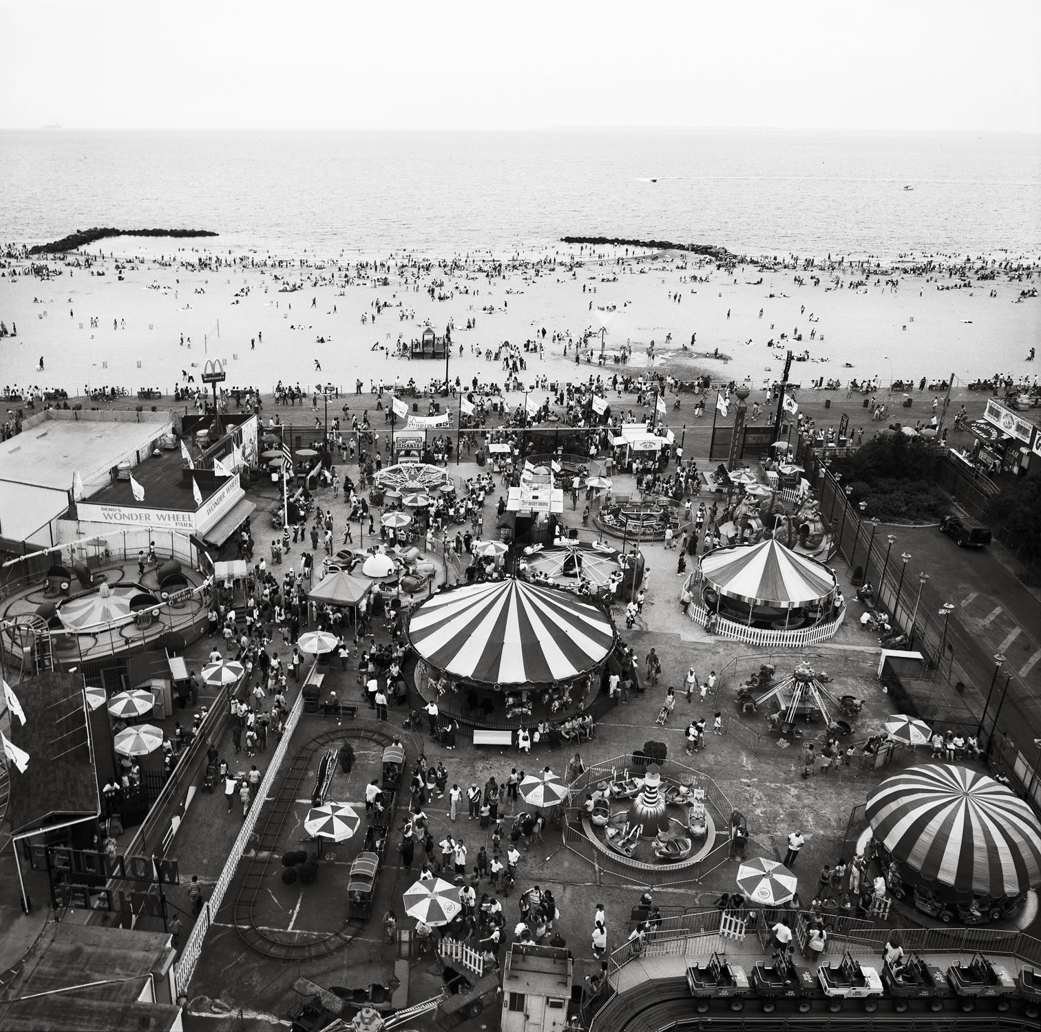 Garie Waltzer, Coney Island, 2006