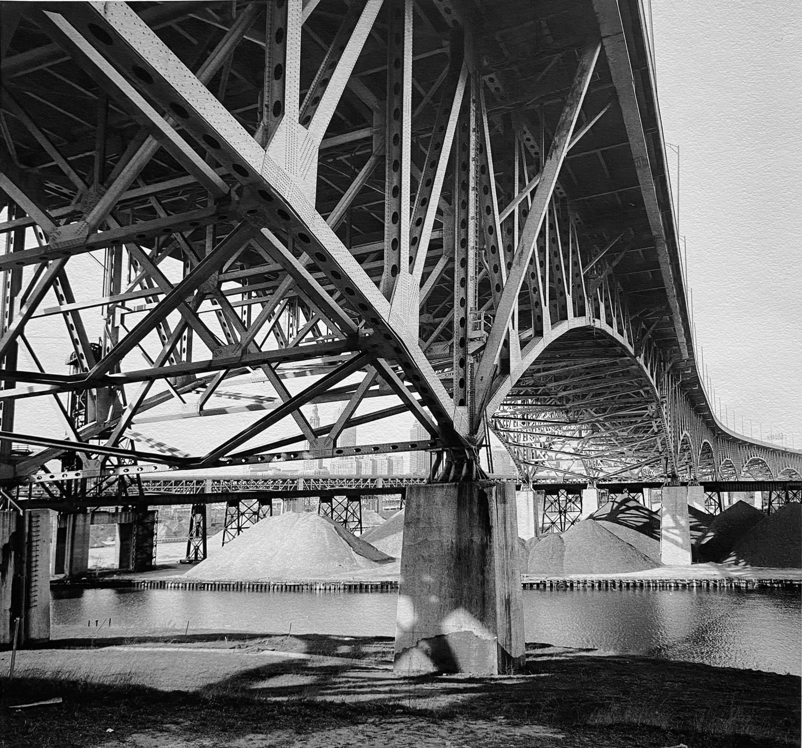 Garie Waltzer, Cuyahoga River #1