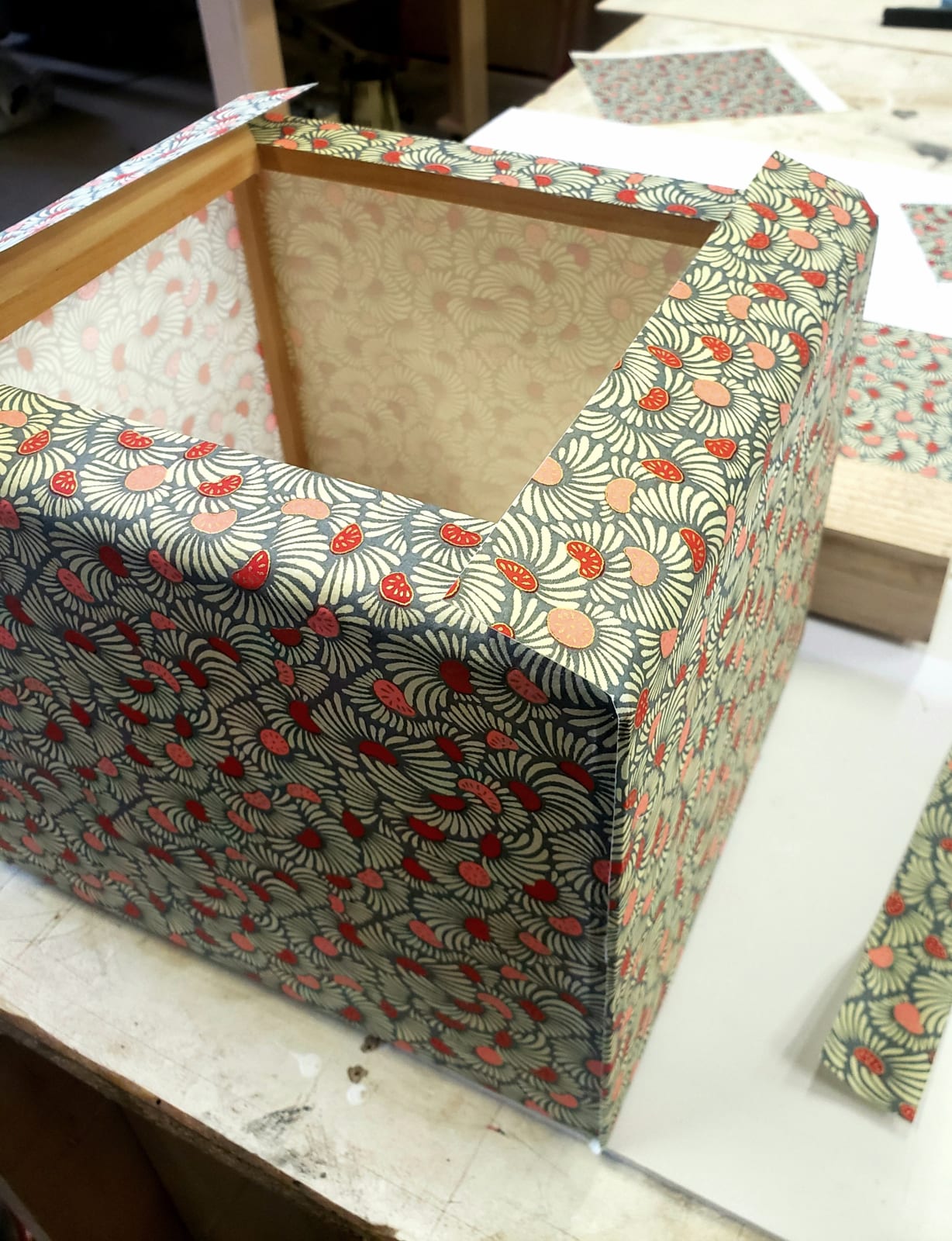 Zivko Radenkov, 25. Table Light with carved handle, 2019