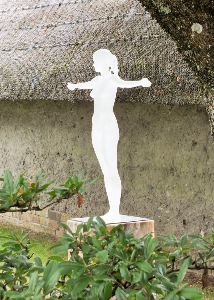 'Vitruvian Woman I', 2017