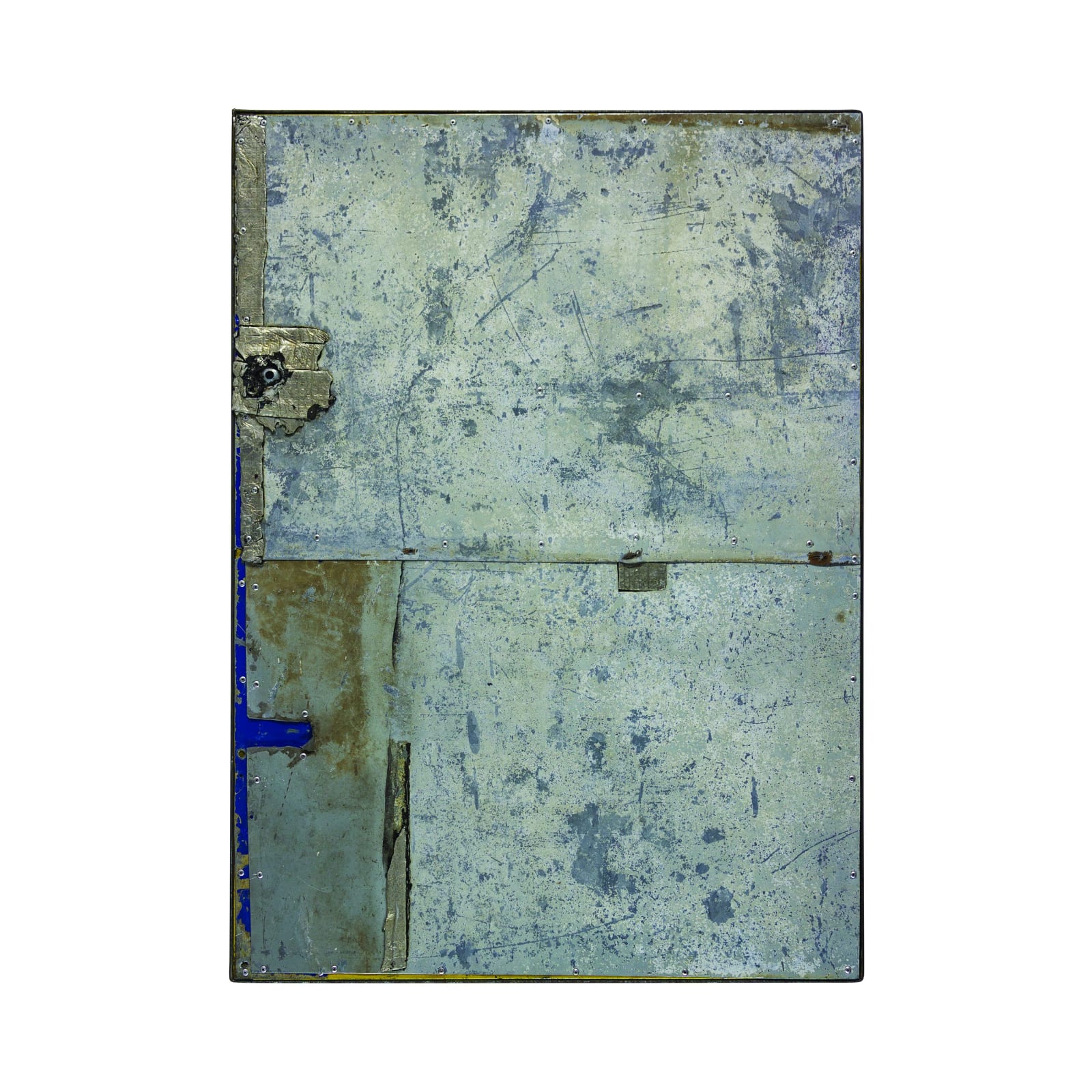 Marc do Nascimento Grundrisse 02, da série questão de ordem (2018) aço, alumínio, esmalte sintético, manta asfáltica, ferragens 100 x 90 x 4 cm