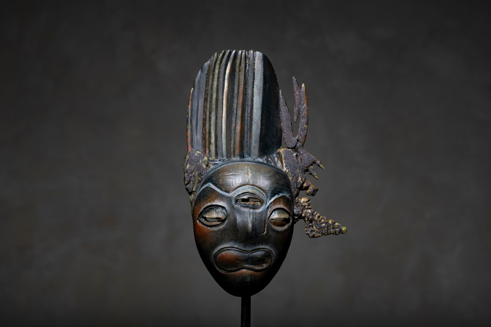 Fernando Velázquez, Escultura da série rituais da complexidade, #3 , 2021