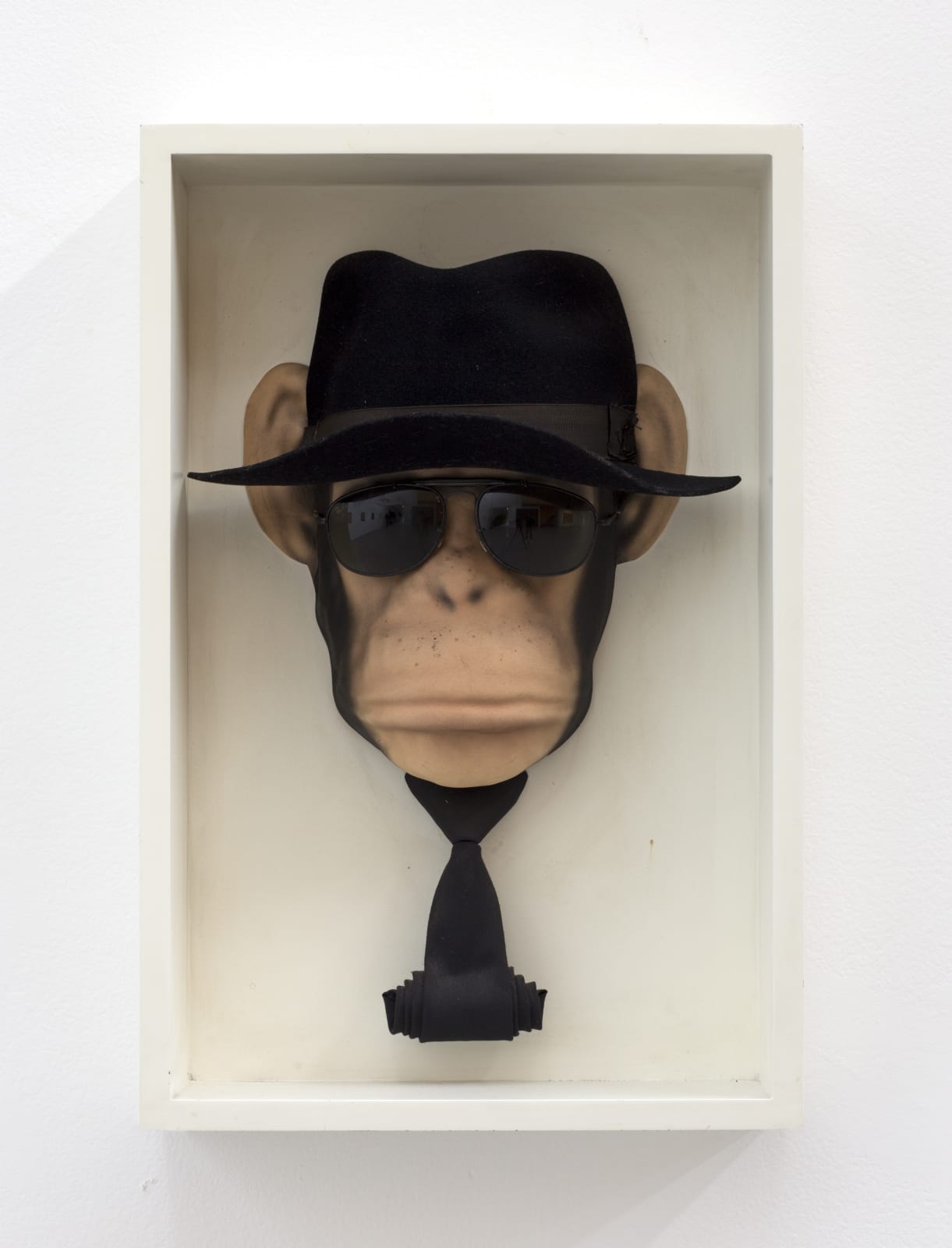 Nelson Leirner, Qualquer semelhança é mera coincidencia, 2004