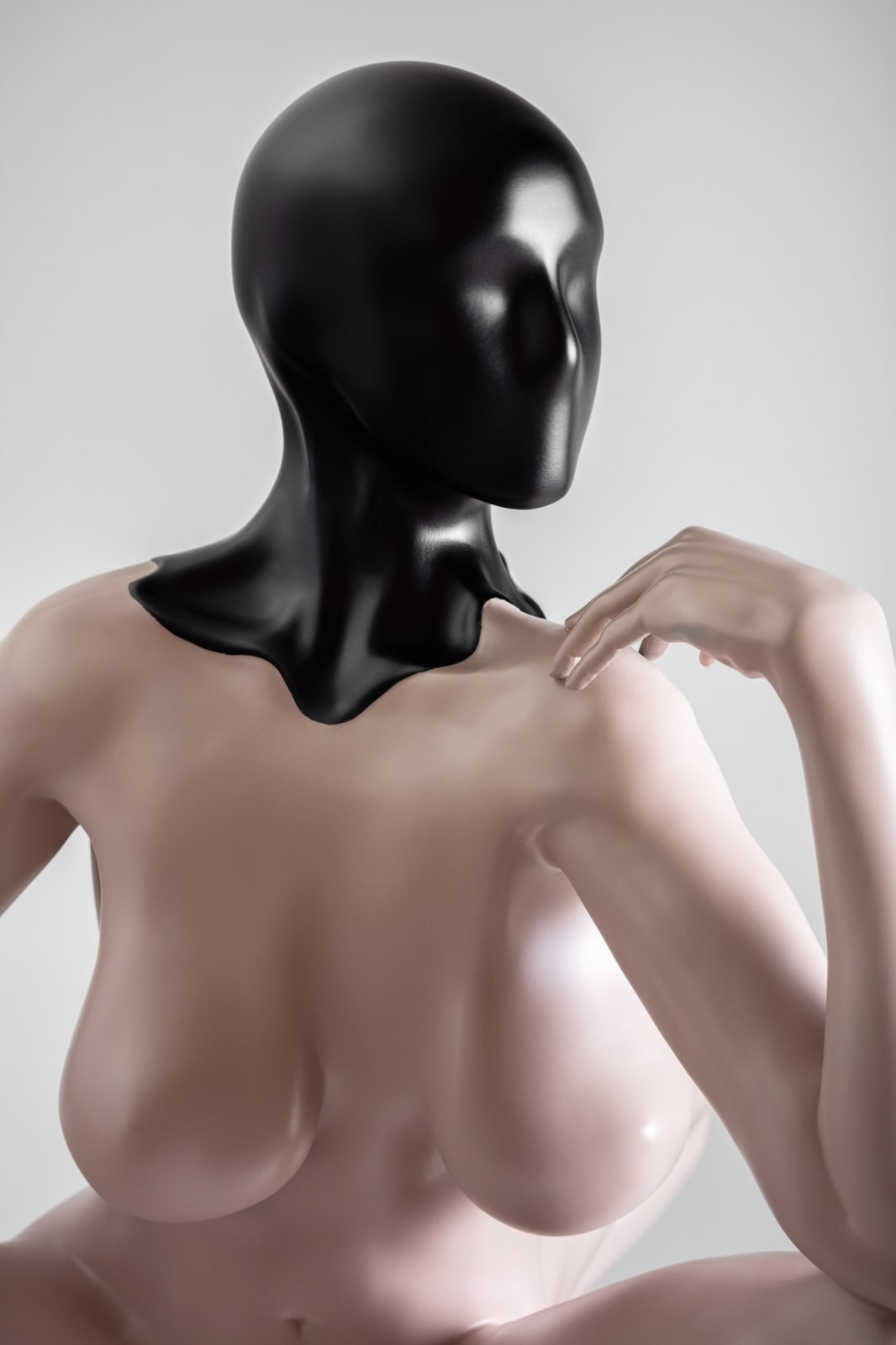 Monica Piloni, Succubus, O início, 2022