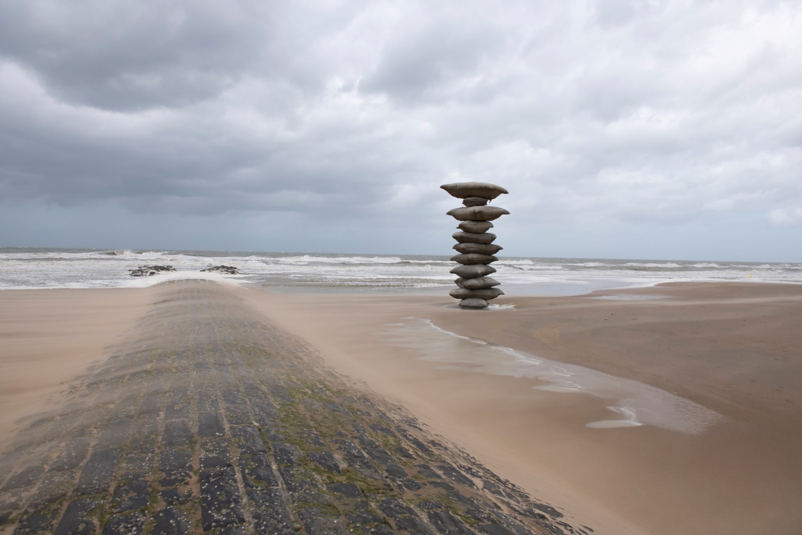 <div class="image_caption_container"><div class="image_caption">Rosa Barba, <strong>Pillage of the Sea</strong>, permanent sculpture for Beaufort Triennial, Belgium, 2021. Photo © Beaufort Triennial</div></div>