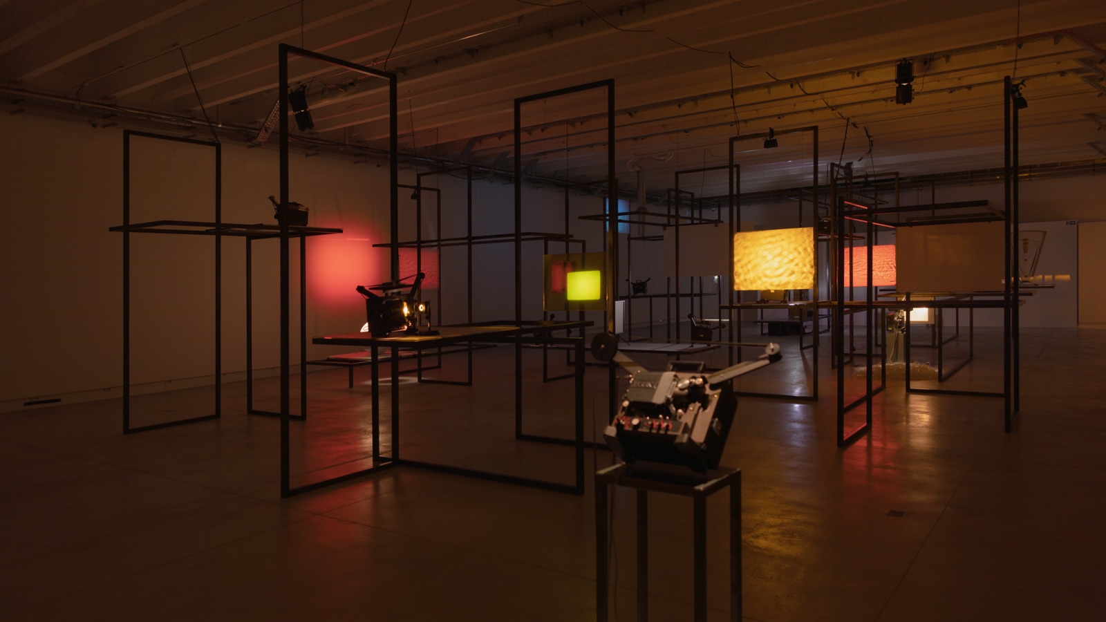 <div class="image_caption_container"><div class="image_caption"><p>Exhibition view: Rosa Barba, <b>Exhibition Notes, </b>Cukrarna, Ljubljana, 2022. © the artist / VG Bild-Kunst, Bonn, 2022. Photo: Andrej Peunik/MGML </p></div></div>