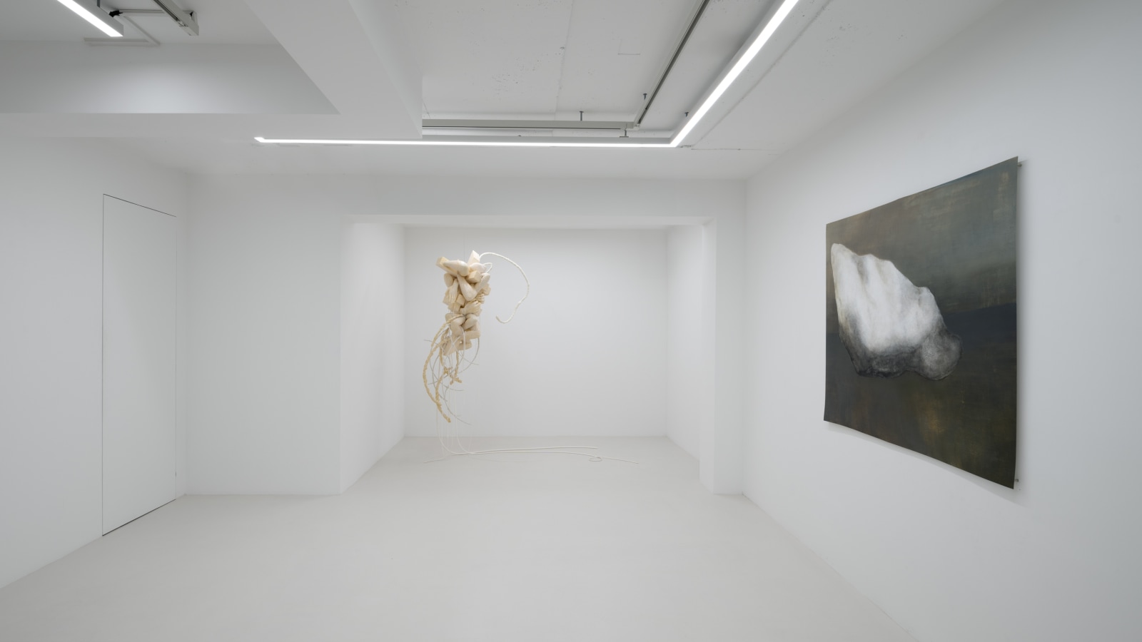 <div class="image_caption_container"><div class="image_caption"><p>Exhibition view: 불타는 집/House on Fire, Esther Schipper, Seoul, 2024. Photo © Hyun Jun Lee</p></div></div>