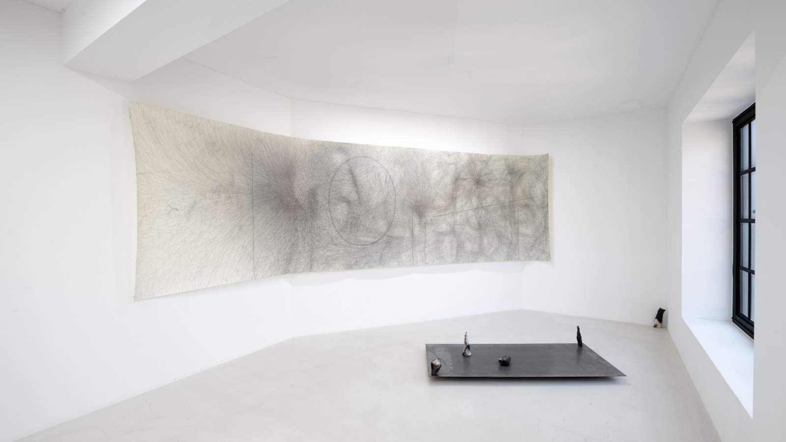 <div class="image_caption_container"><div class="image_caption"><p>Exhibition view: 불타는 집/House on Fire, Esther Schipper, Seoul, 2024. Photo © Hyun Jun Lee</p></div></div>