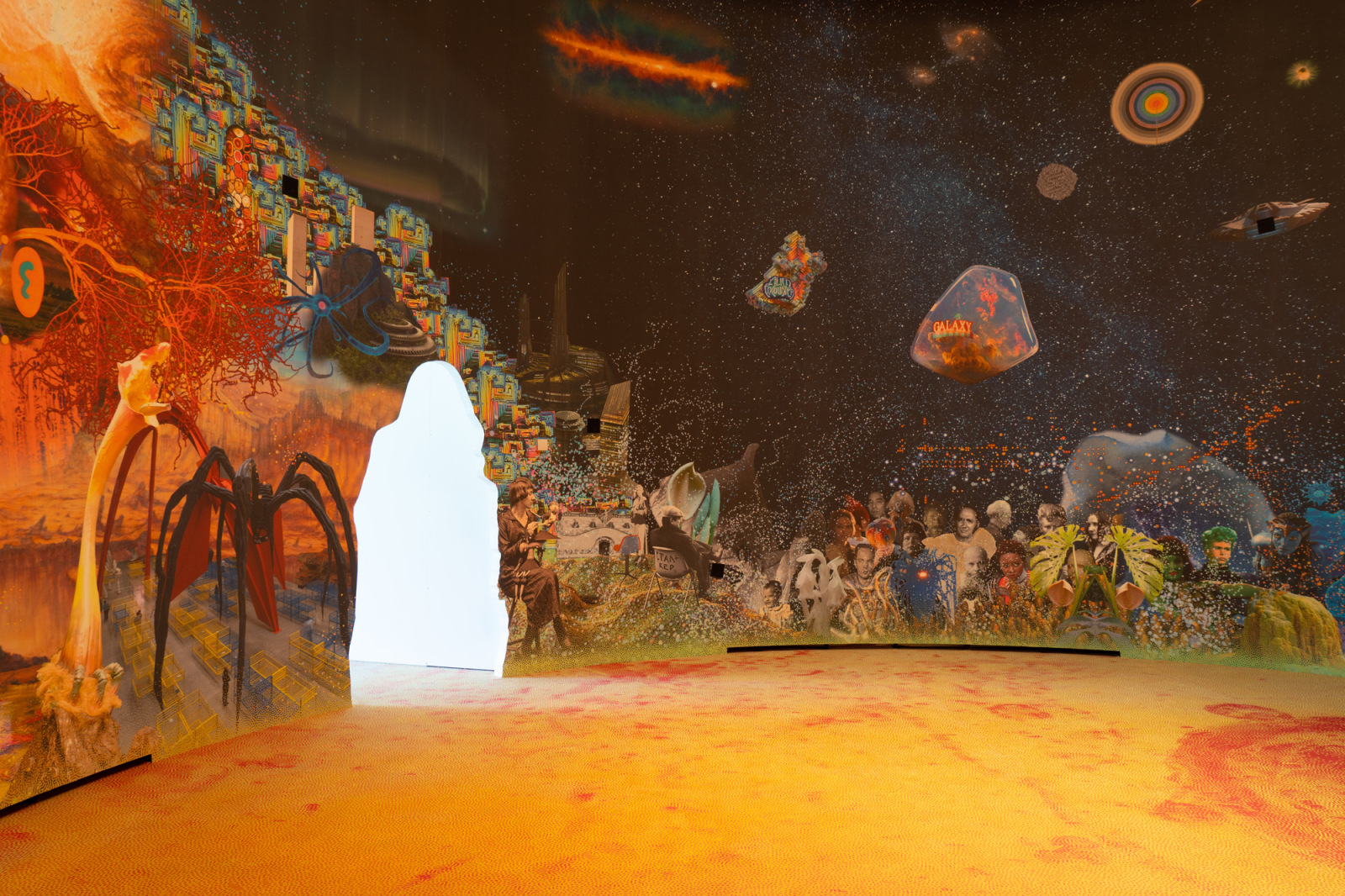 a speculative environment that invites us to imagine possible encounters with extraterrestrials.