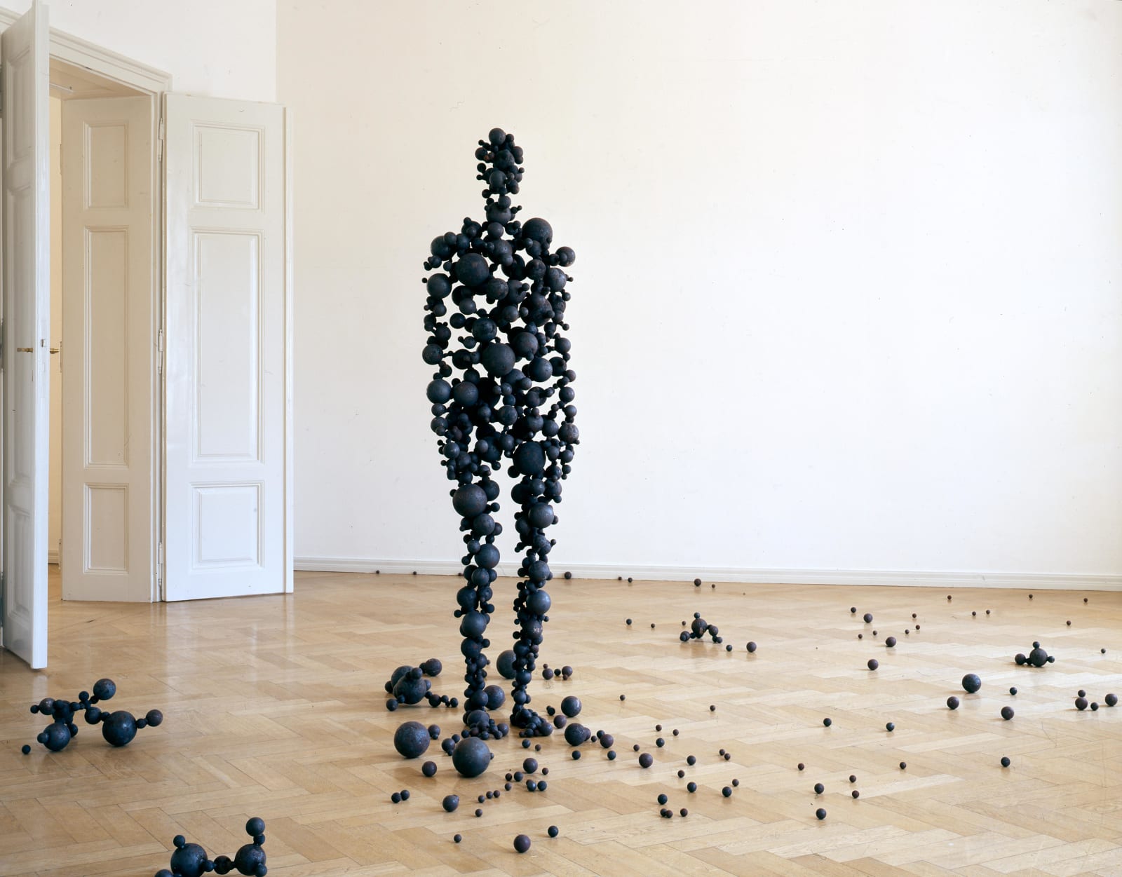 アート・デザイン・音楽 Antony Gormley Collaboration between Antony Gormley and Tadao Ando opens at