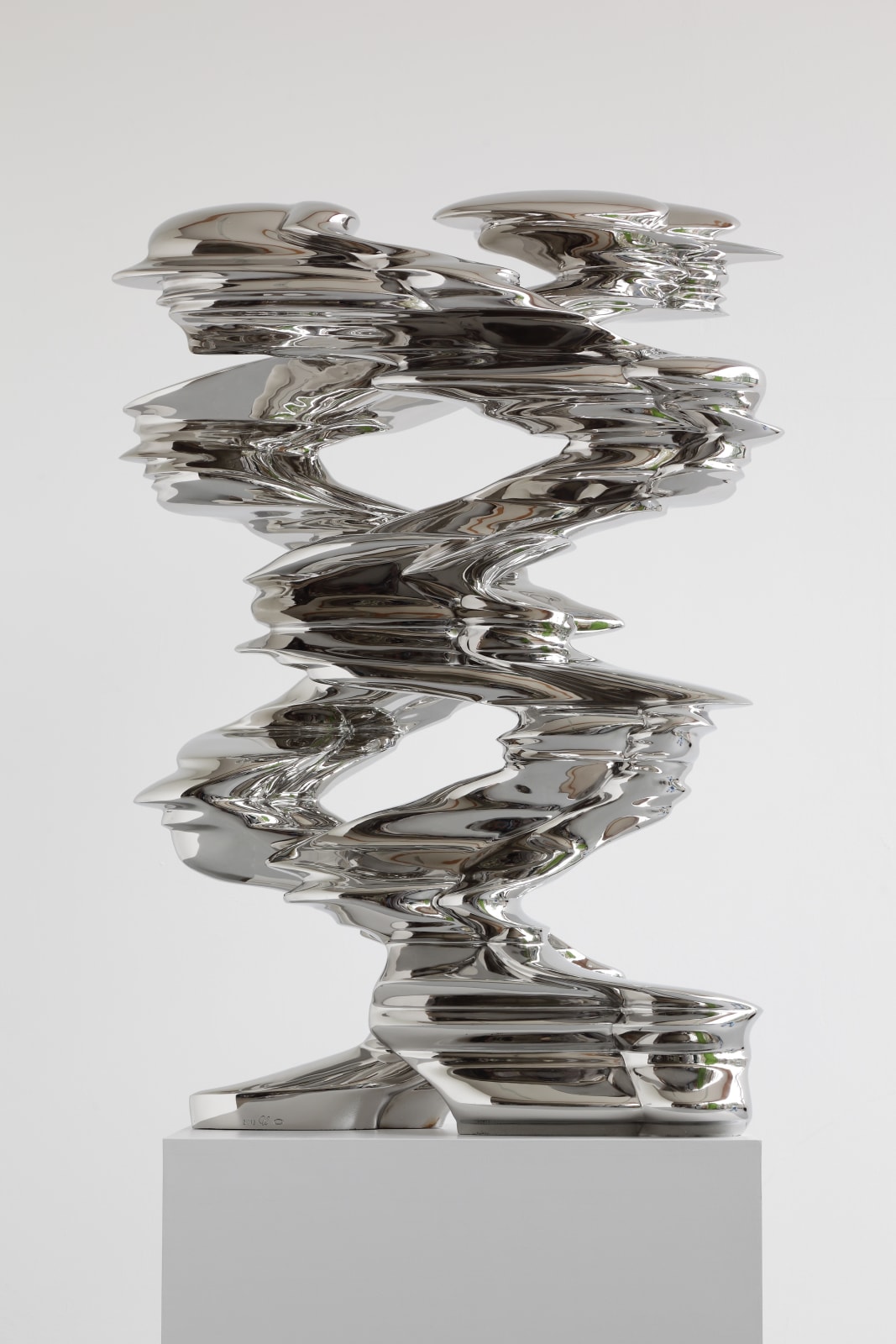 Tony Cragg's sculpture at the Long Museum