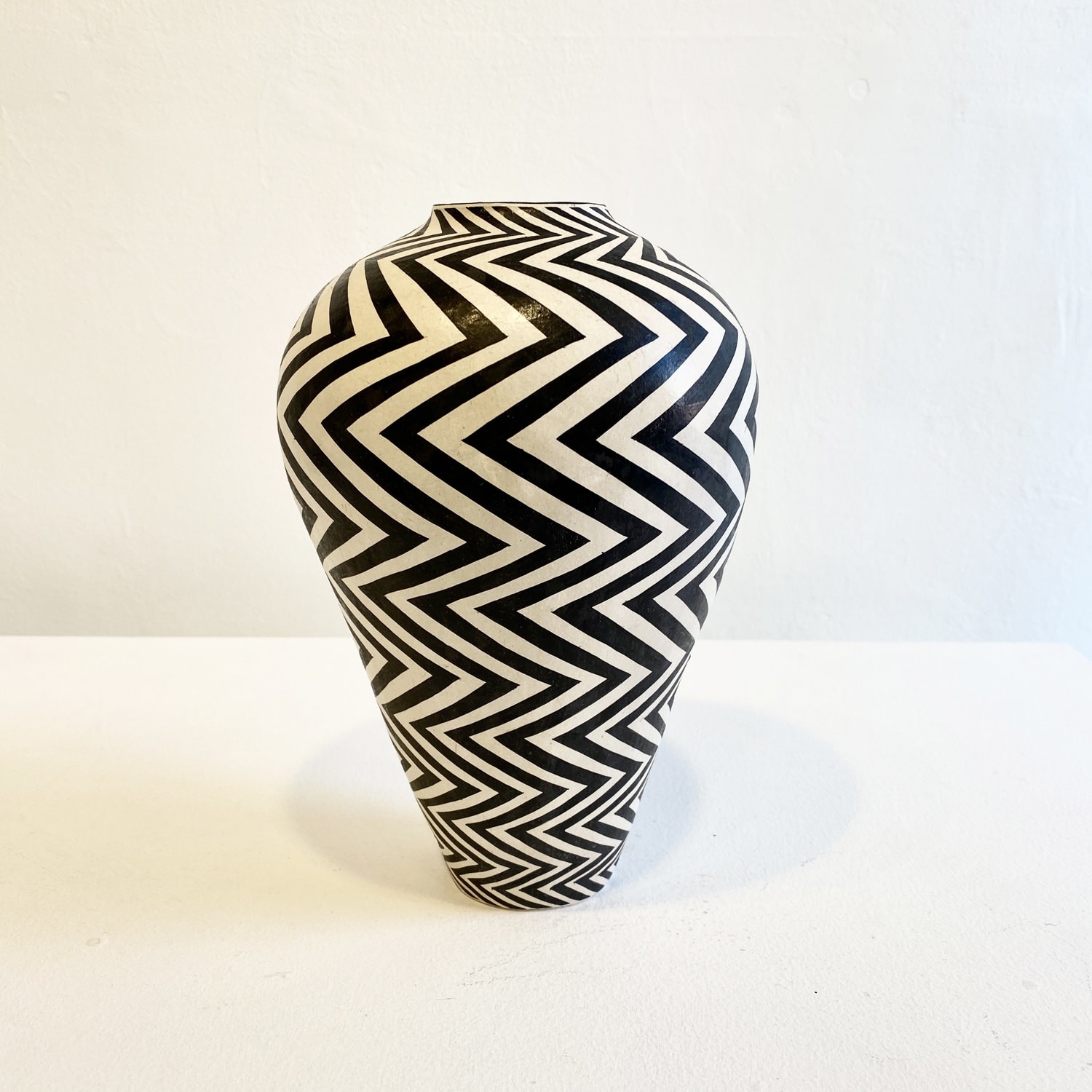 100％安い & Ant Di 2023 , Vase Zag Zig Small Pottery, Tydd - Edmonds コスプレ衣装