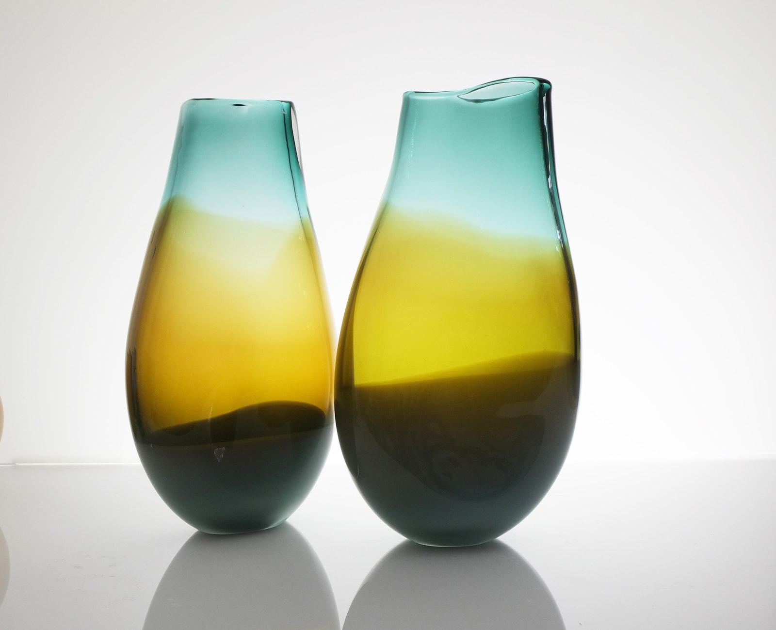 Michèle Oberdieck, Sennelier Viridian and Ochre Vessel