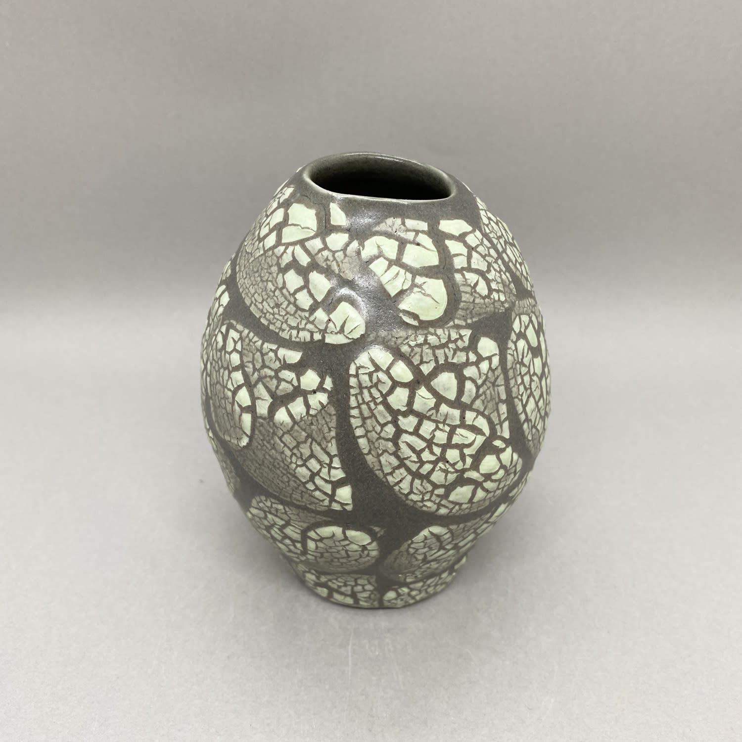 Linda Bloomfield, Small Lichen Effect Vase , 2022
