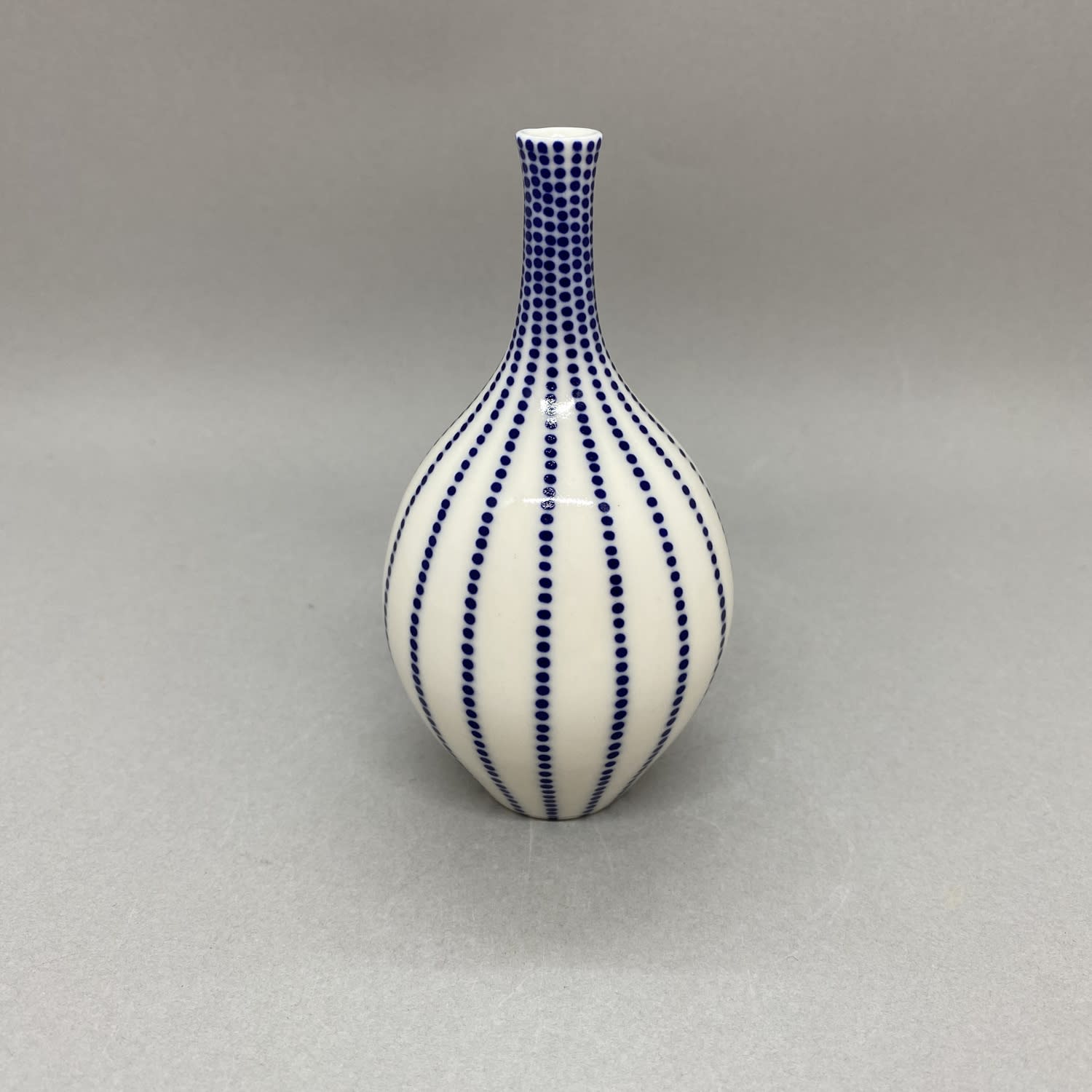 Rhian Malin, Small Dotty Bottle