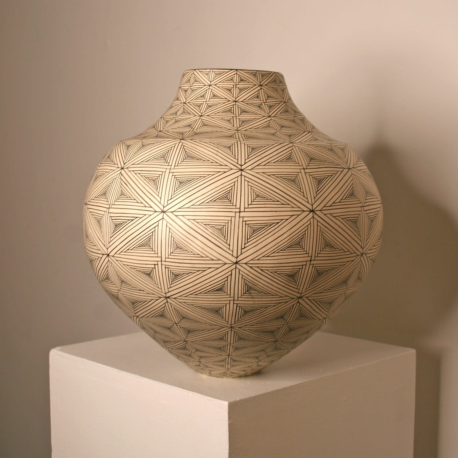 Ant & Di Edmonds - Tydd Pottery, Large Medium Flag Vessel, 2025