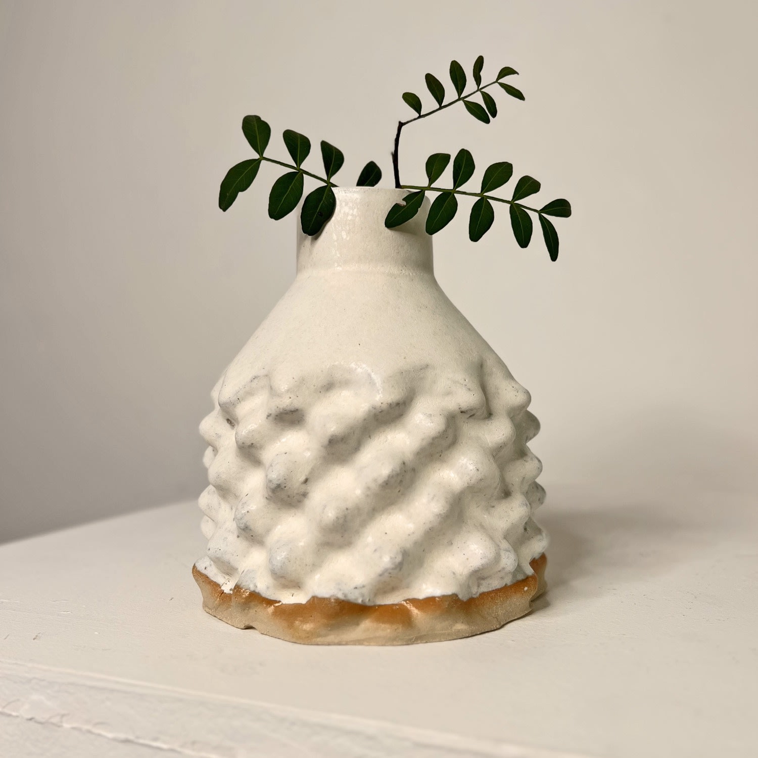 Sophie Alda, Bump Vase - White