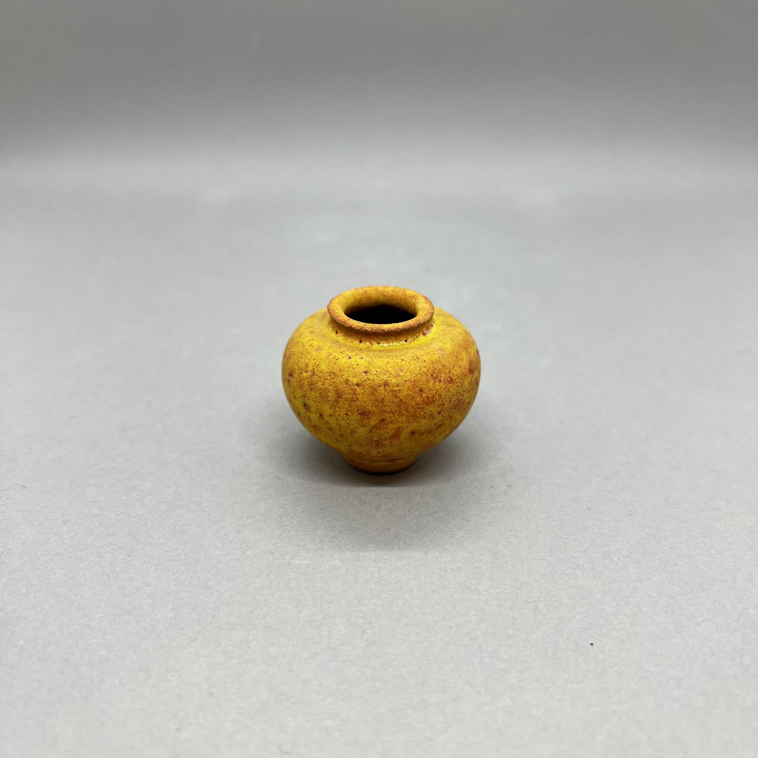 Yuta Segawa, Miniature Vase - Medium Speckled Sunflower