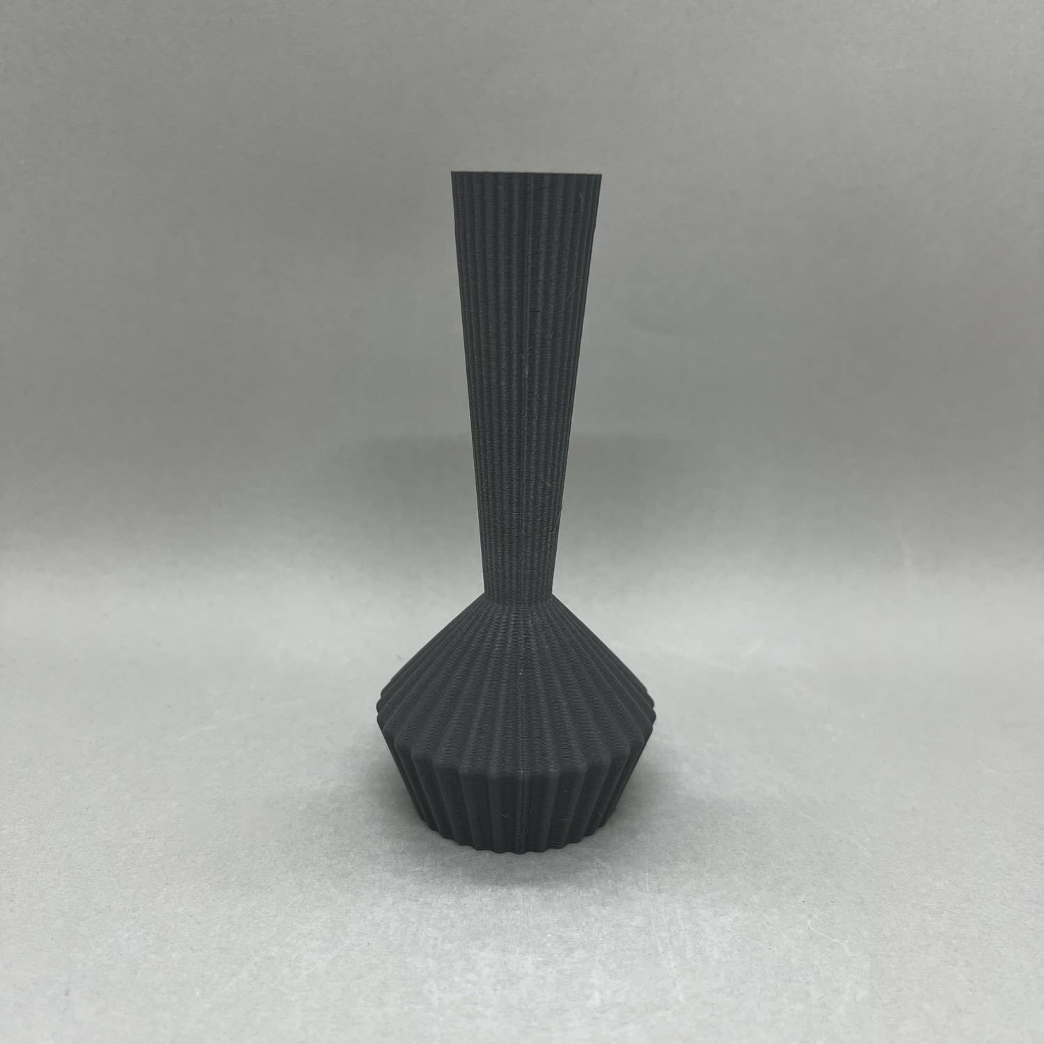 Keeley Traae, Medium Vase - Steel