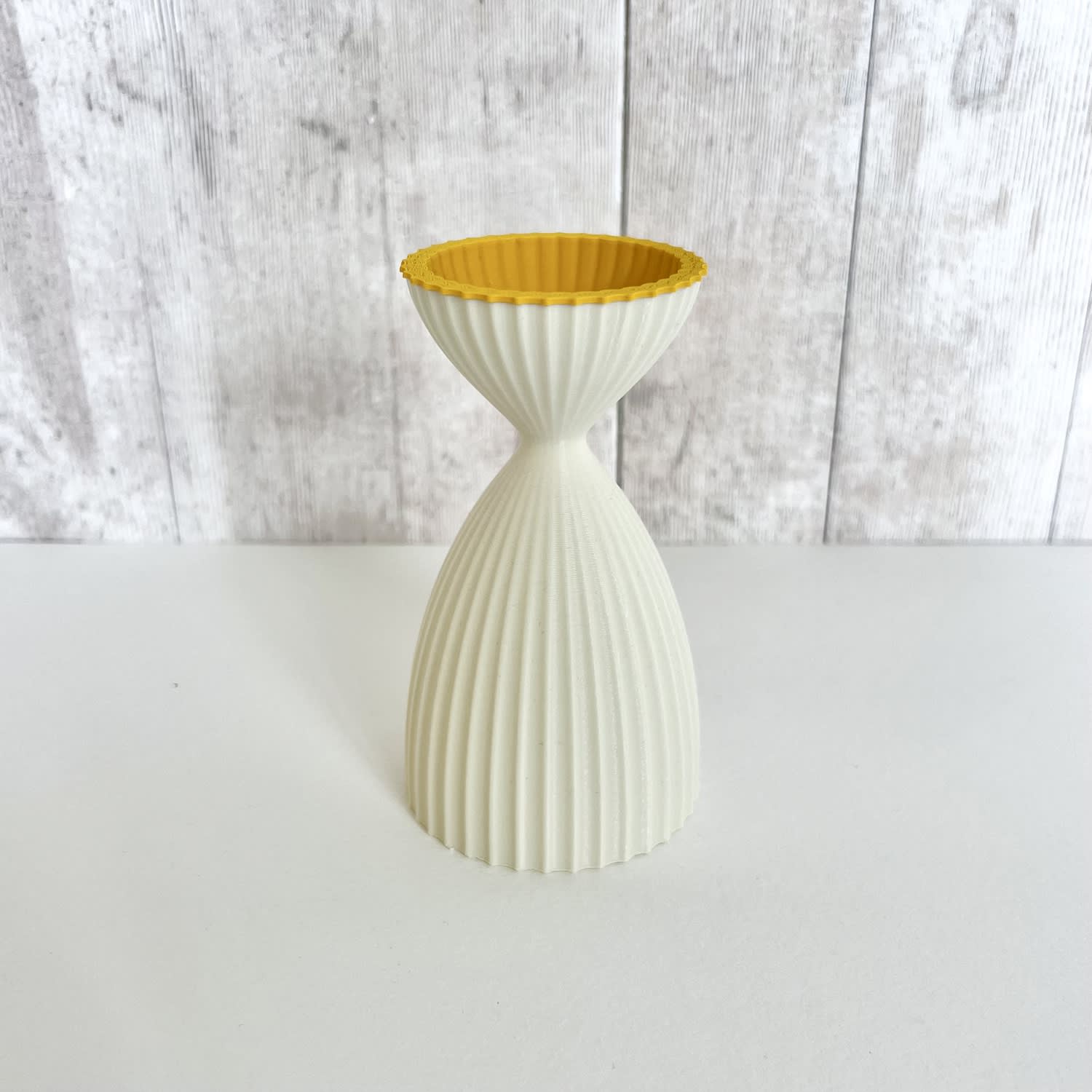 Keeley Traae, Large Vase - Milk & Custard