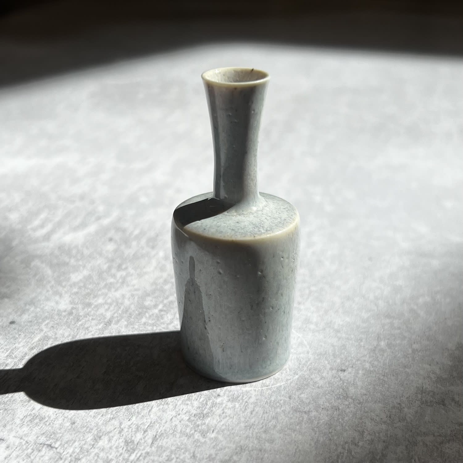 Yuta Segawa, Miniature Vase - Medium Speckled White & Sky Blue