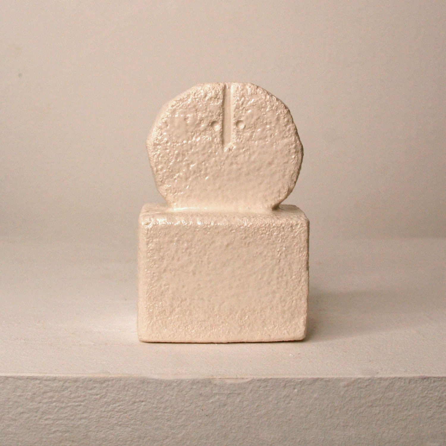 Peter Slight, Plinth Circular Ceramic Head - Small