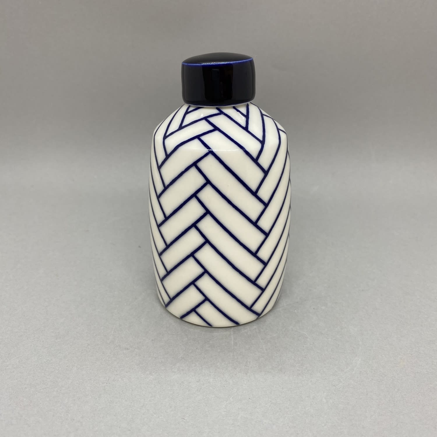 Rhian Malin, Small Straight Edged Chevron Ginger Jar