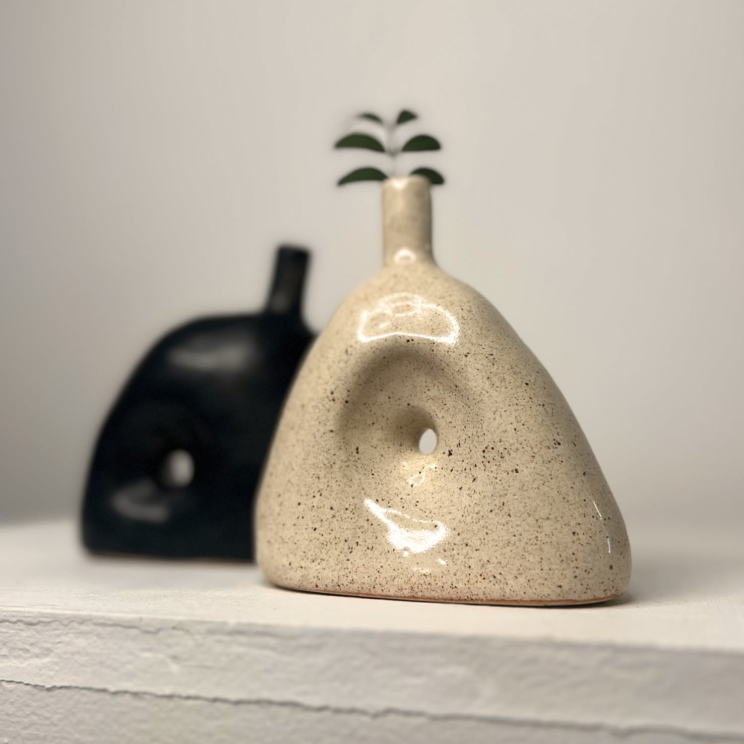 Jode Pankhurst, Small Bulb Vase - Speckled White, 2025