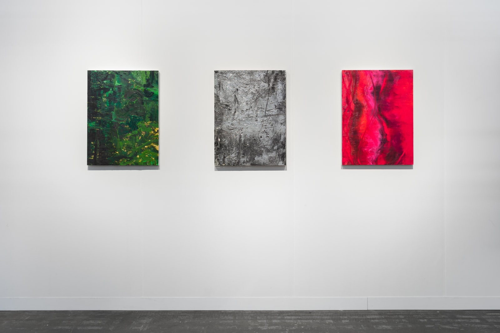 <p>Installation view: Presentation by Jim Hodges, Stephen Friedman Gallery at The Armory Show, New York, NY (2020).</p>