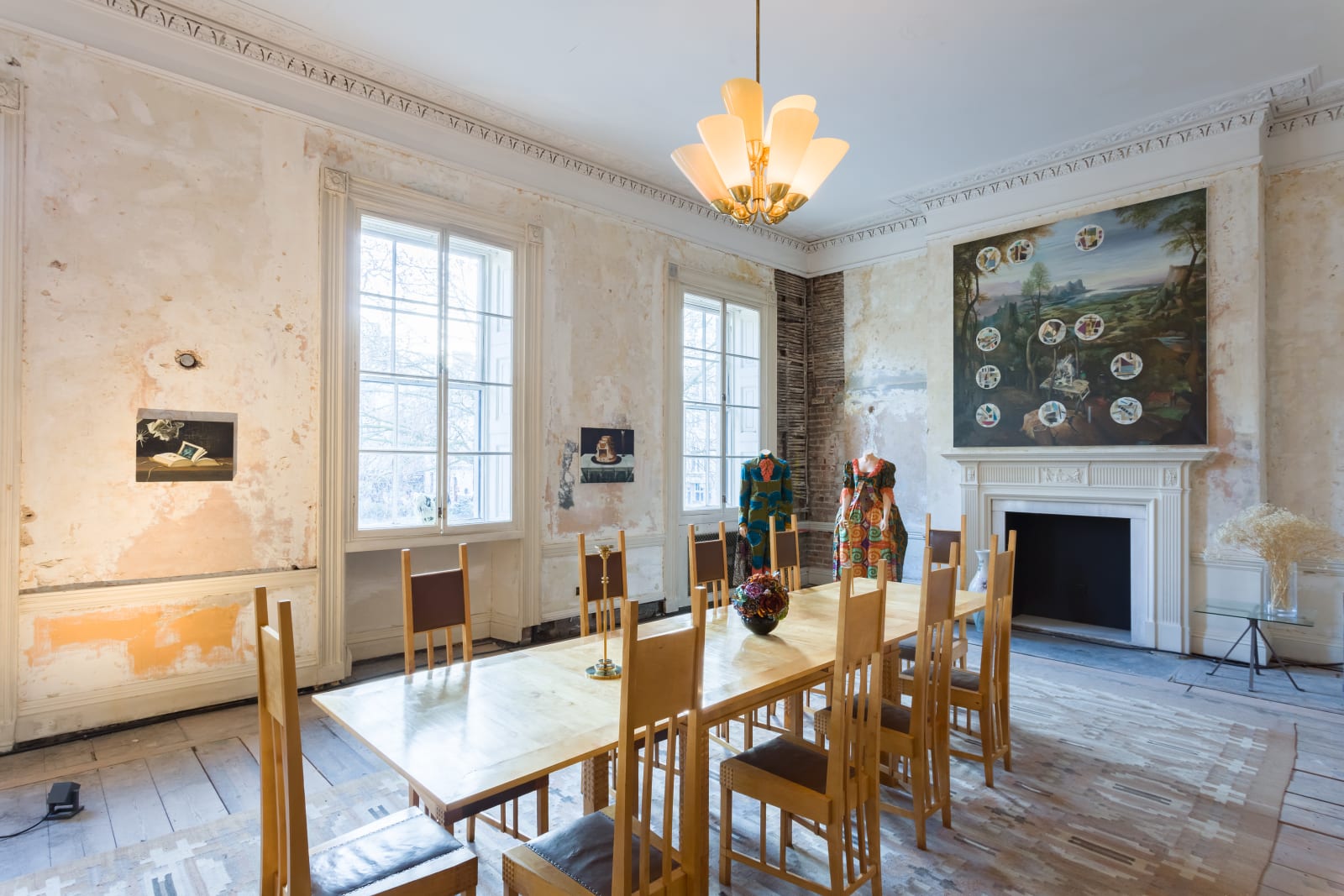 <p>Installation view: 'Stephen Friedman Gallery at The London House of Modernity', London (2021).</p>