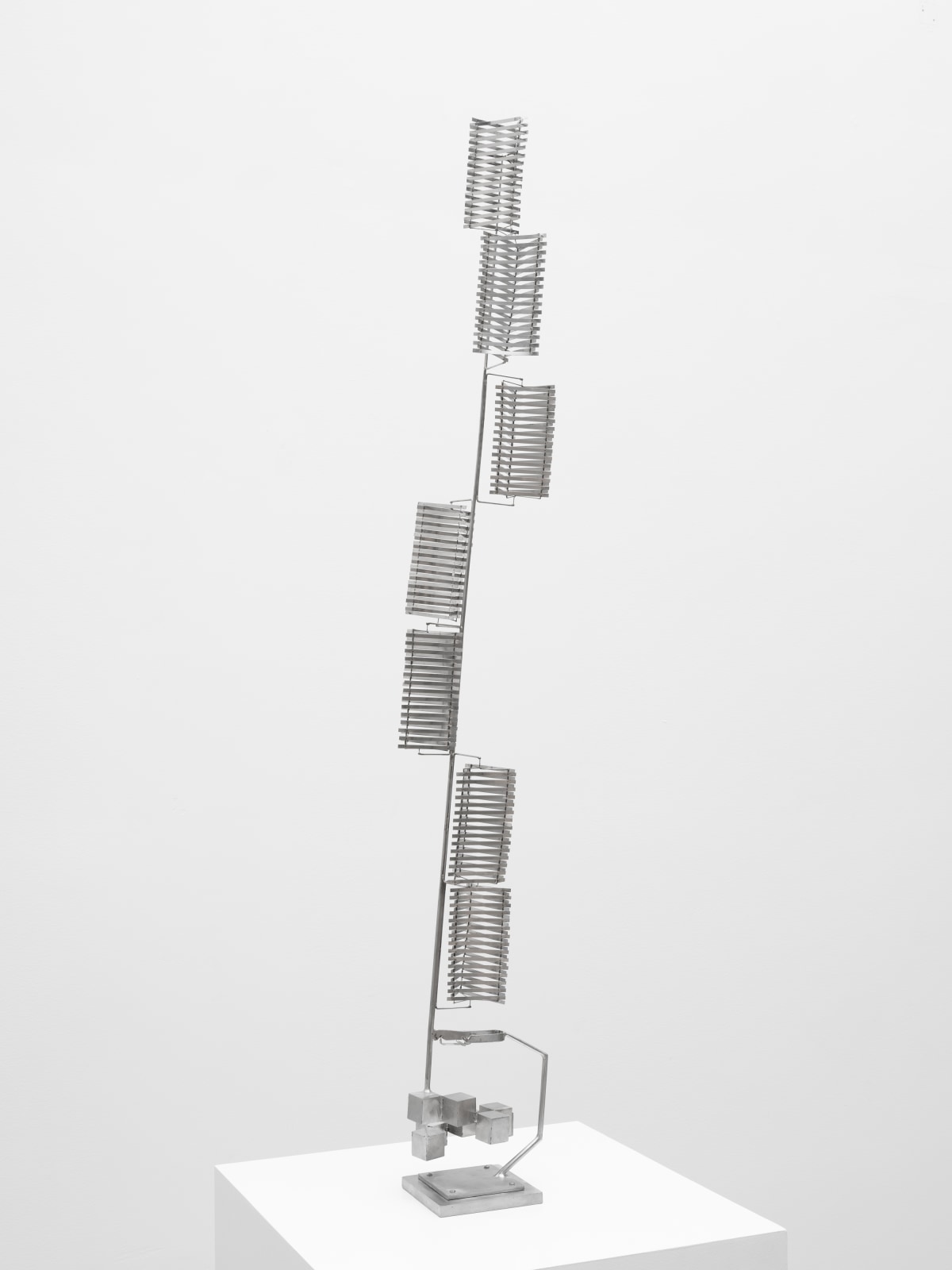 George Rickey, Column of Seven Rotors, Lumina, 1978