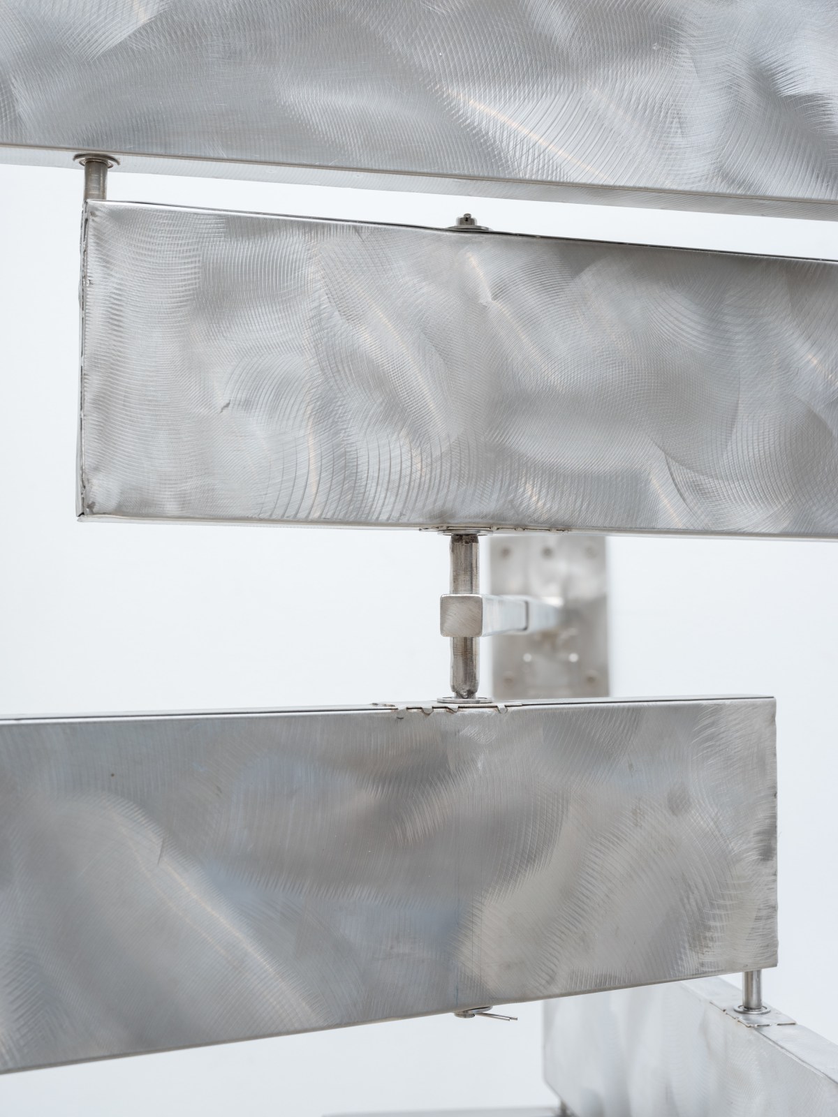 George Rickey, Six Rectangles Horizontal Jointed - Wall, 1991