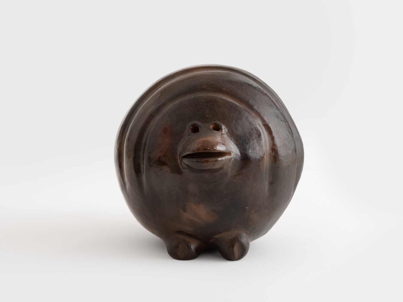 Julia Isidrez, Pelota con relieve, 2023