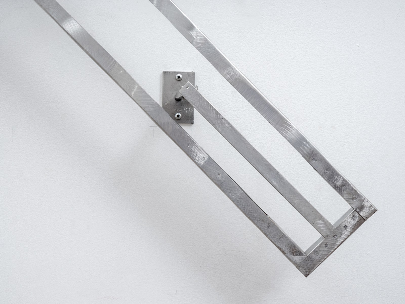 George Rickey, Two Open Rectangles Diagonal Jointed - Wall, 1985 (begun 1984)