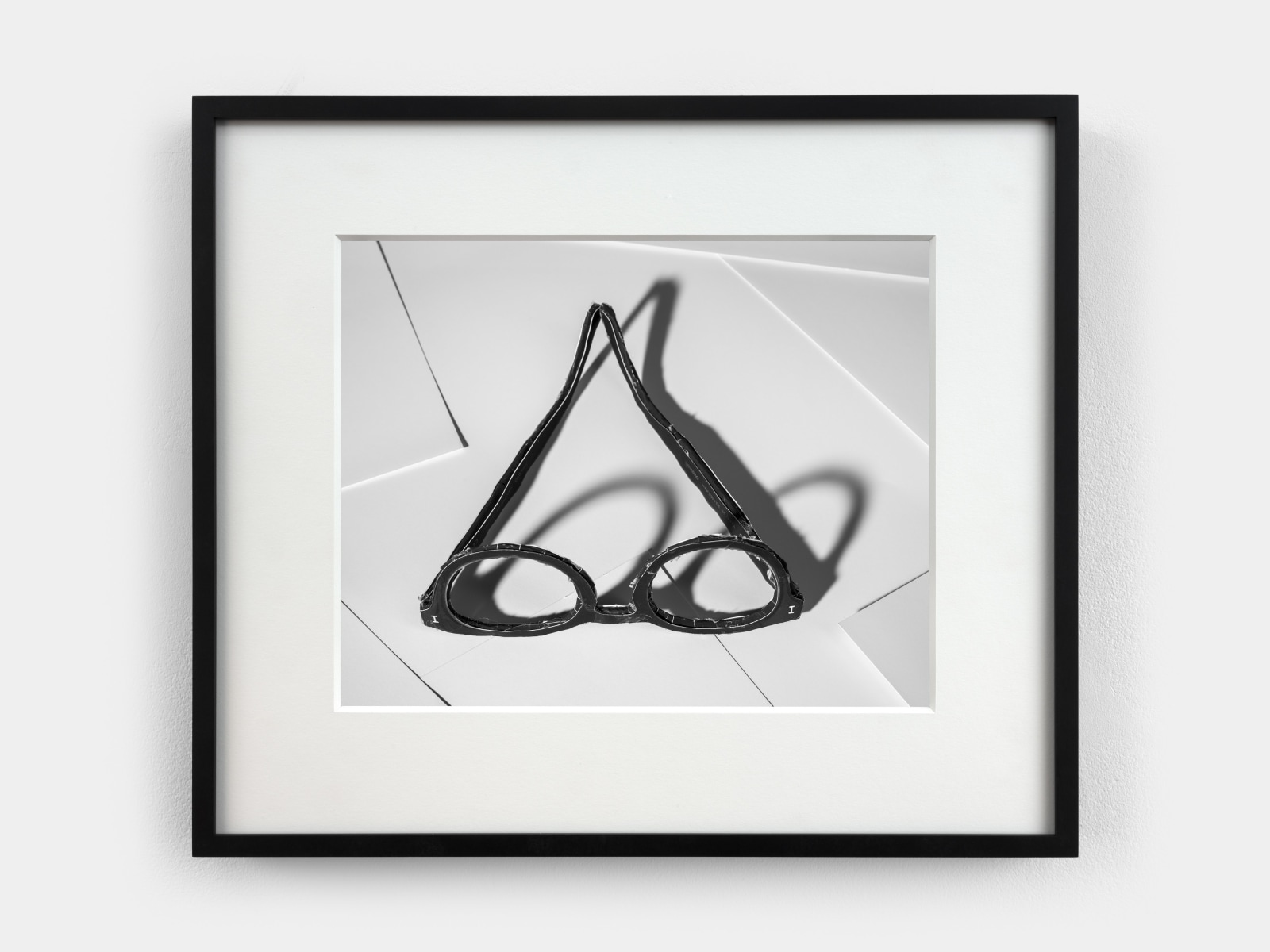 Daniel Gordon, Light Study (Black Glasses), 2024
