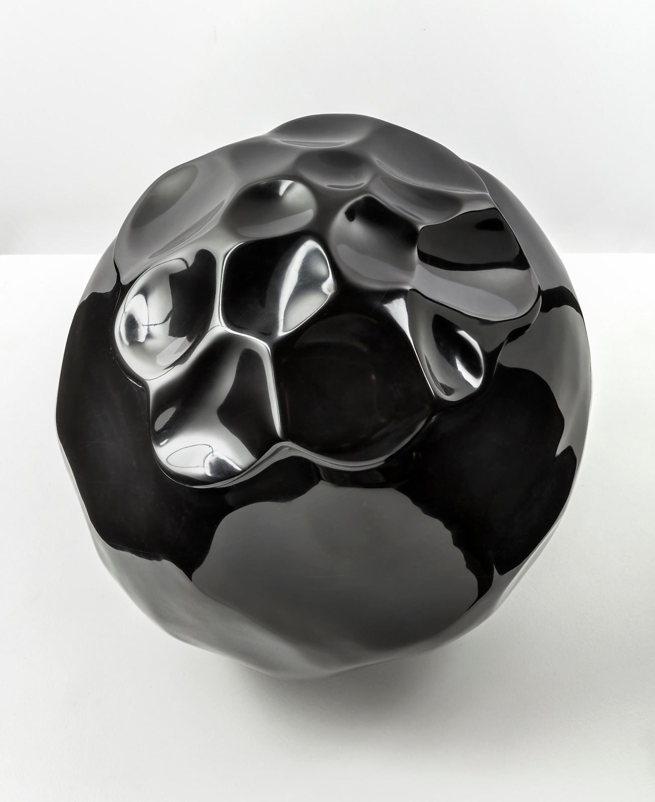 Alma Allen, Not Yet Titled, 2018 | Kasmin Gallery
