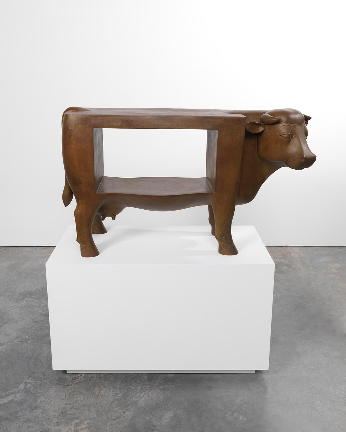 François-Xavier Lalanne, Vache Bien Etablie II, 1998