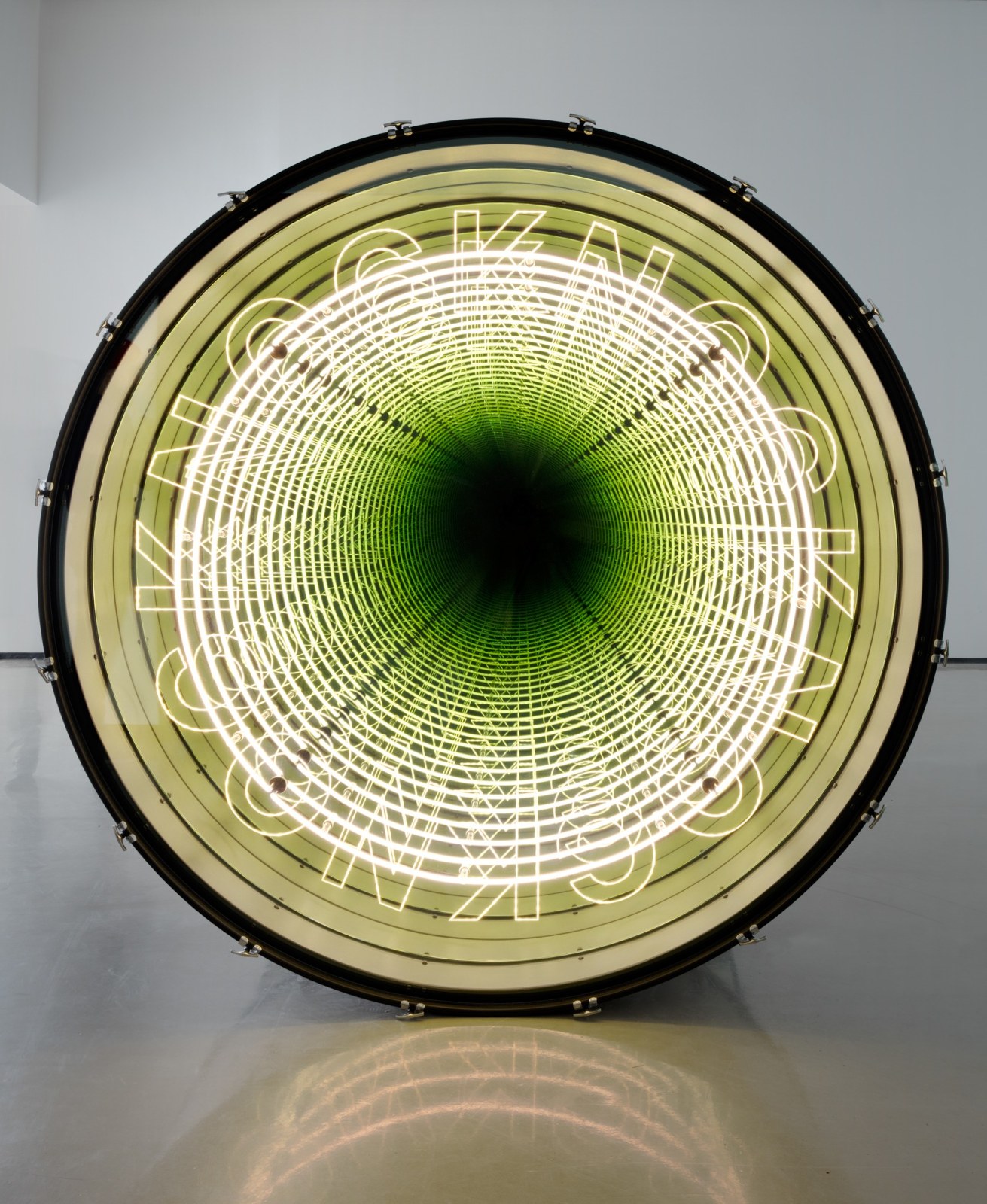 Ivan Navarro, KNOCKNOCKNOCK, 2016