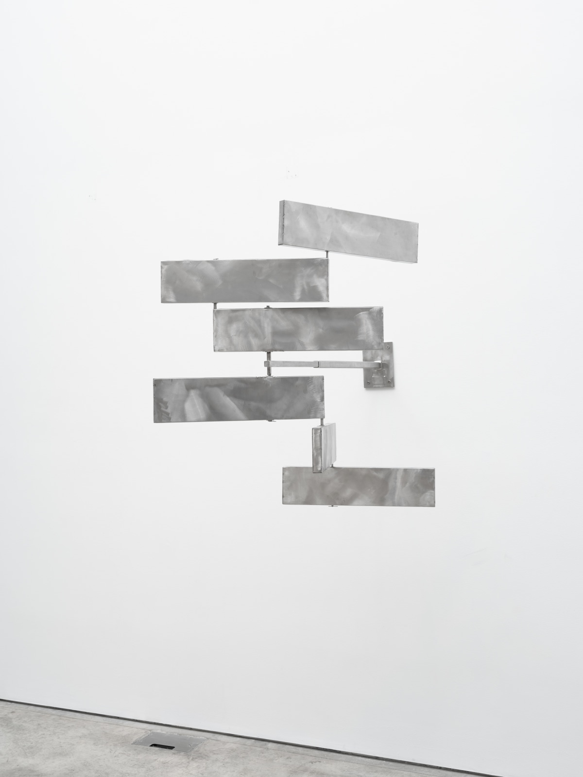 George Rickey, Six Rectangles Horizontal Jointed - Wall, 1991