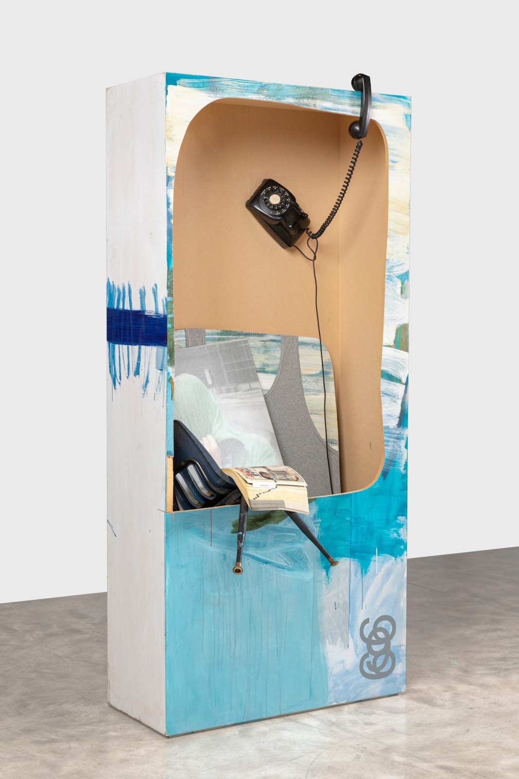 Rachel Harrison, Boss Revolution, 2015