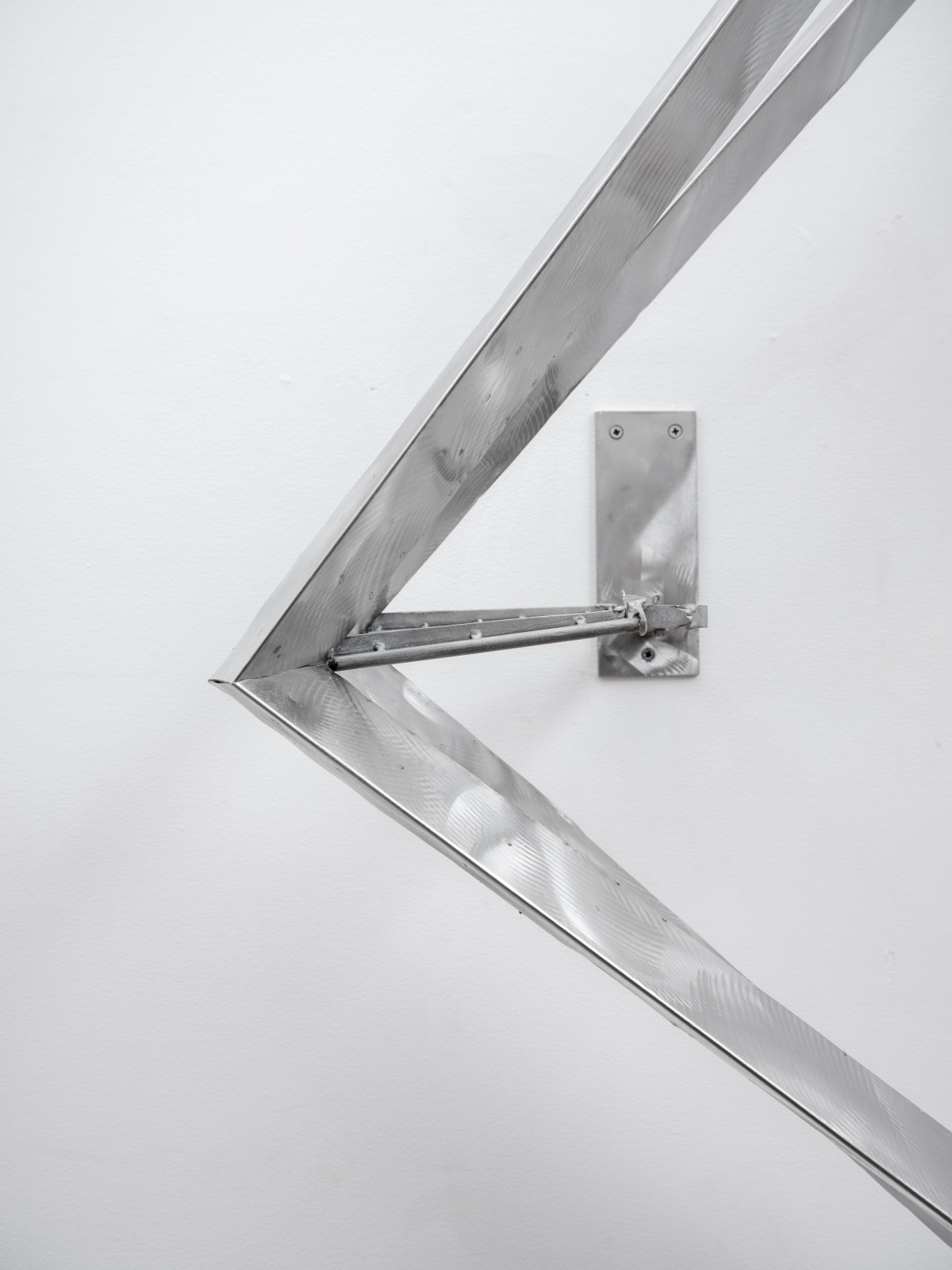 George Rickey, Squeezed Squares Wall II, 1996