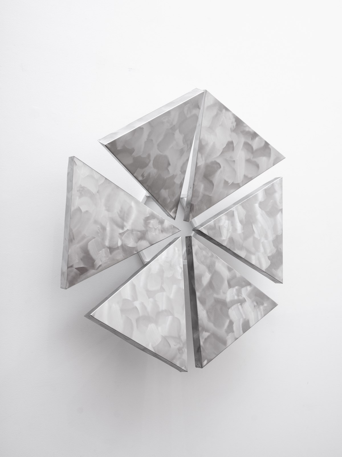 George Rickey, Six Triangles Hexagon Wall, 1978