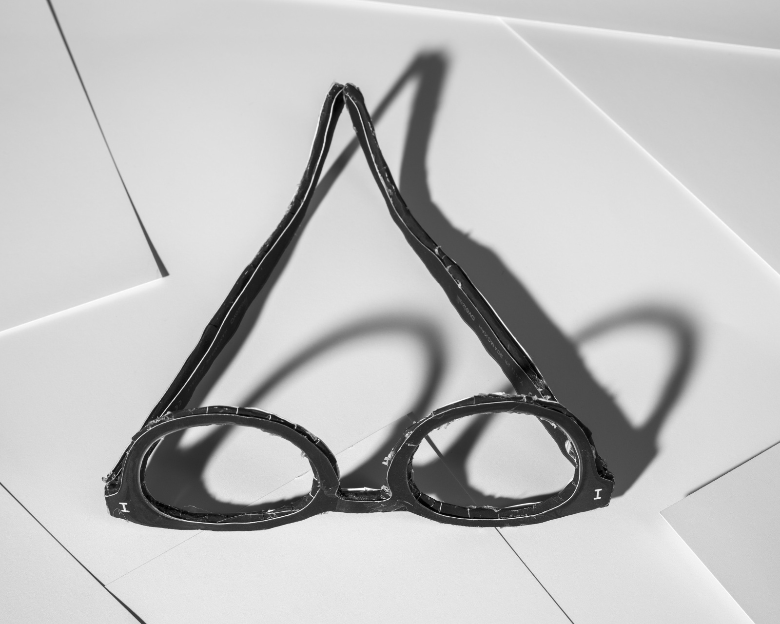 Daniel Gordon, Light Study (Black Glasses), 2024