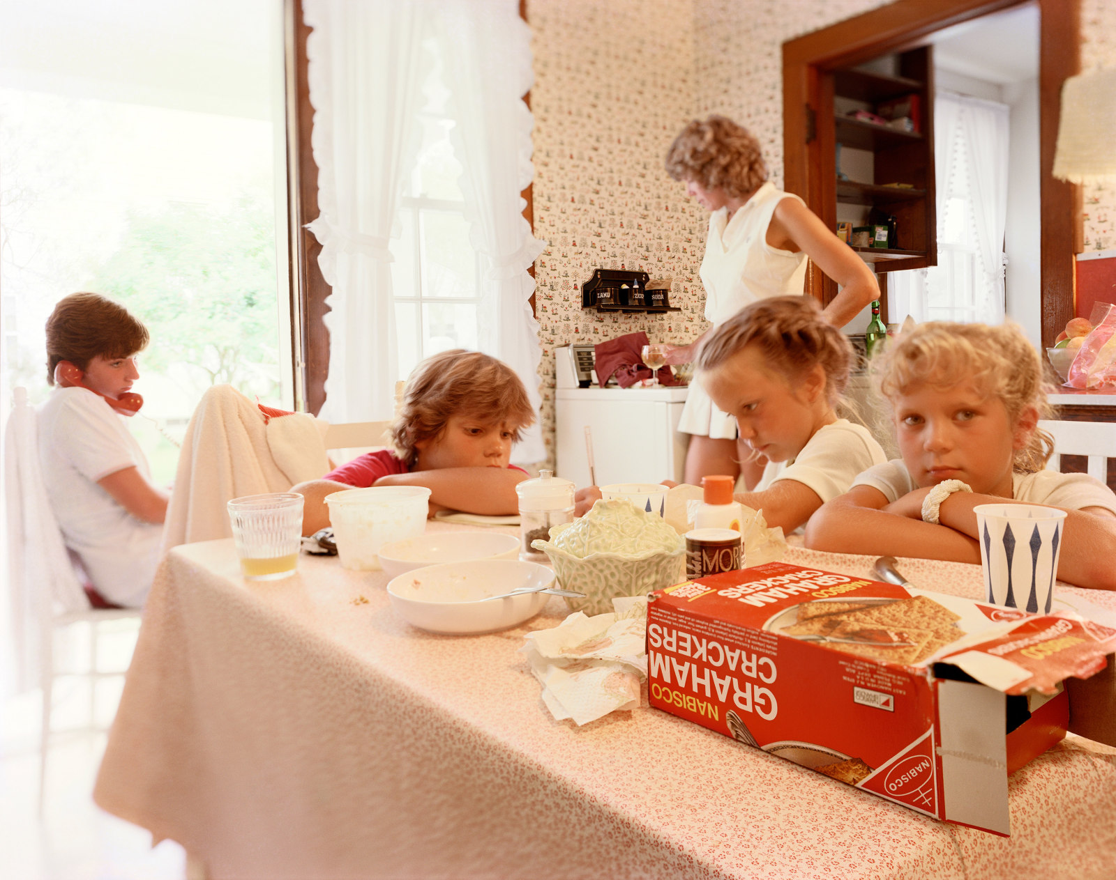 Tina Barney, Graham Cracker Box, 1983