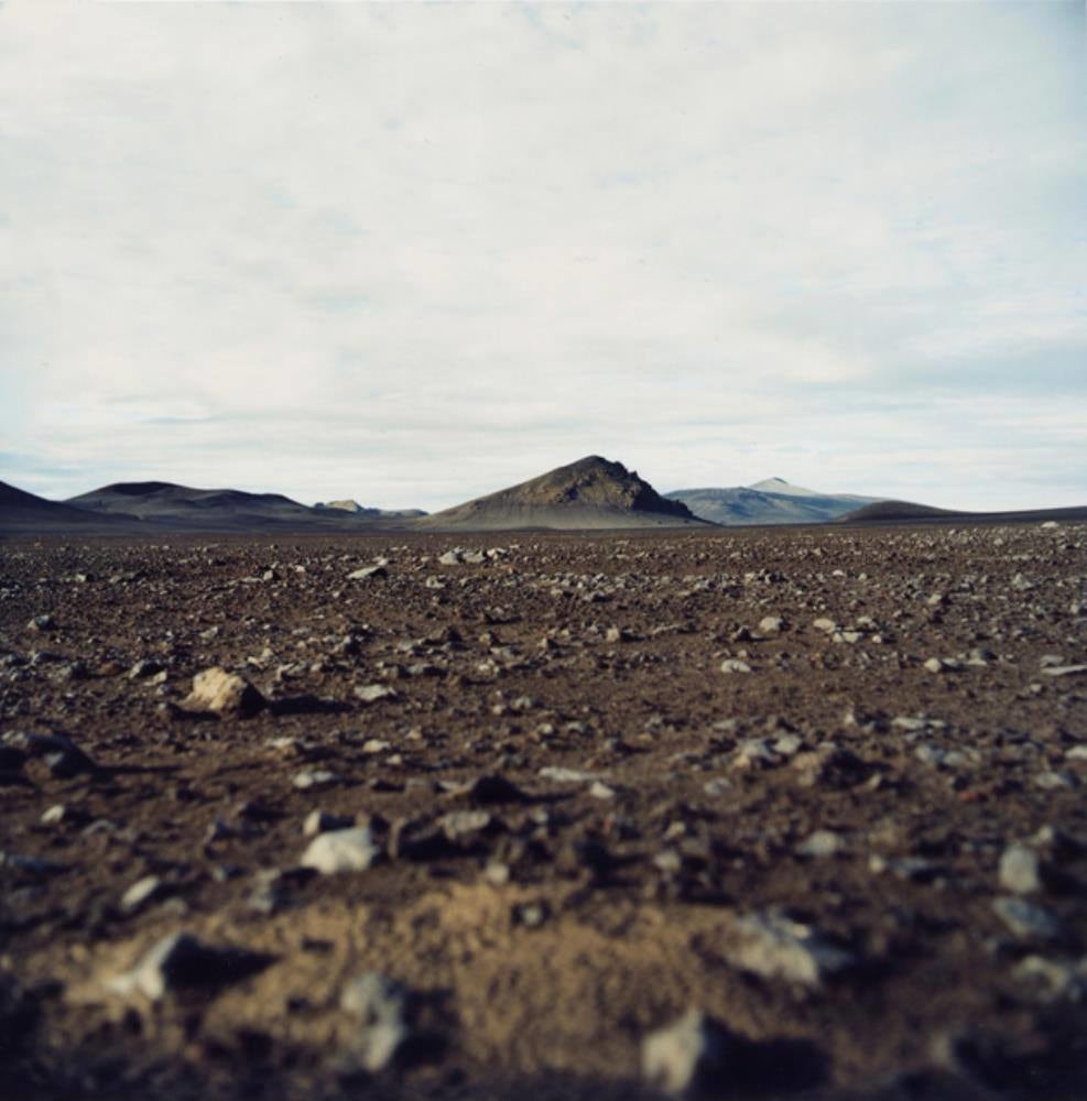 Photo depicting a mountain