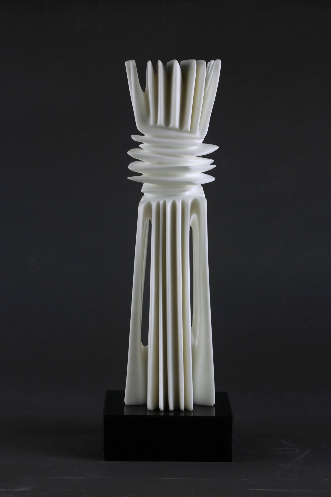 Pablo Atchugarry Untitled, 2022 Carrara marble, 18 1/8 x 4 7/8 x 4 7/8 in. (46 x 12.5 x 12.5...