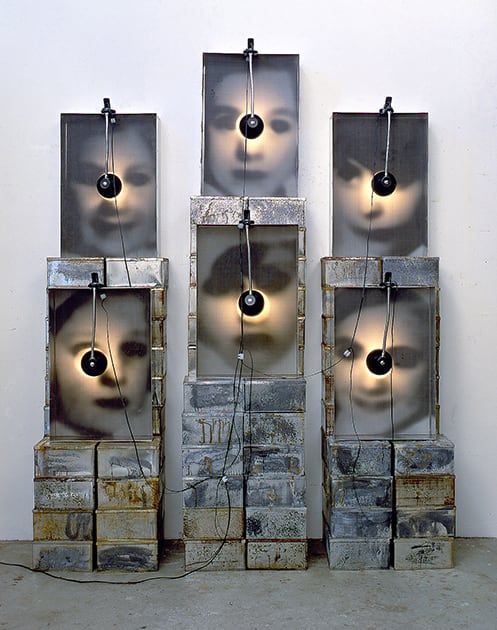 Christian Boltanski Reliquaire, 1990